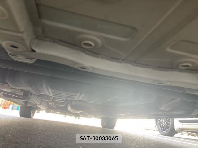 Daihatsu WAKE 2015-10 8247215-5