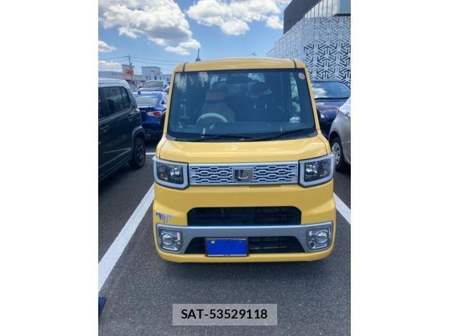 Daihatsu WAKE 2014-12 8247217-0