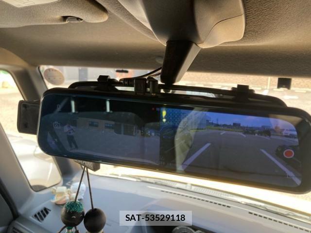 Daihatsu WAKE 2014-12 8247217-20