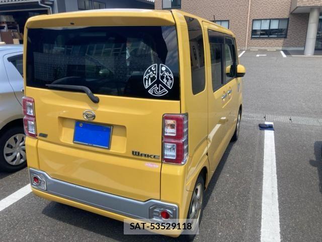 Daihatsu WAKE 2014-12 8247217-4