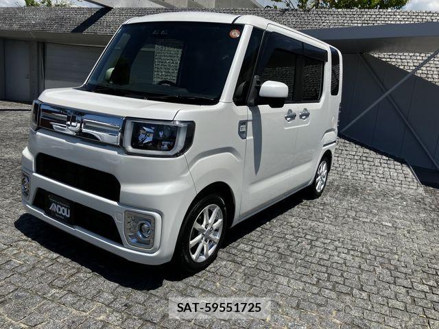 Daihatsu WAKE 2018-02 8247214-0