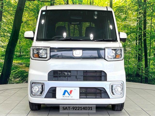 Daihatsu WAKE 2015-03 8247212-13