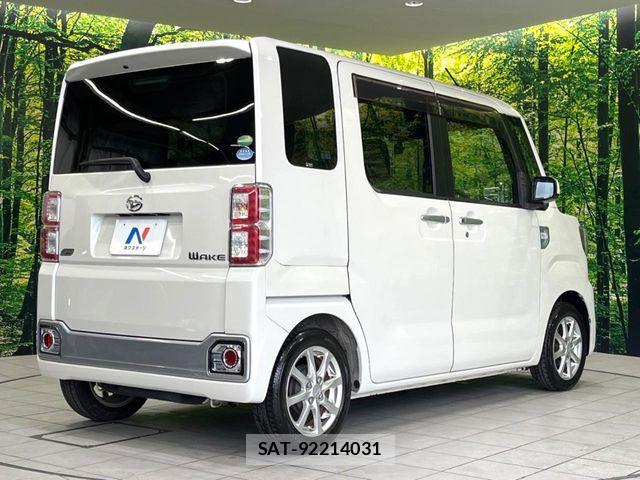 Daihatsu WAKE 2015-03 8247212-16
