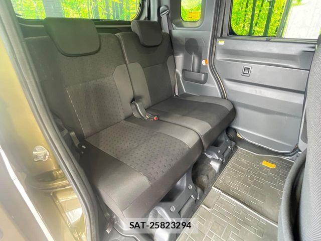 Daihatsu WAKE 2018-10 8247213-9