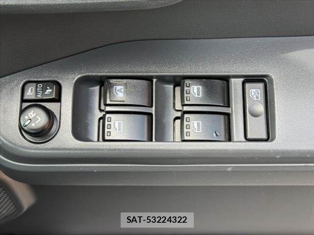 Daihatsu WAKE 2022-06 8247216-25