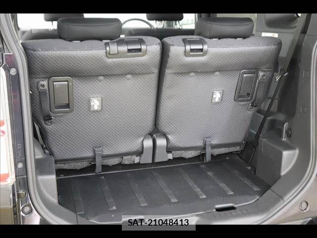 Daihatsu WAKE 2016-05 8318219-13