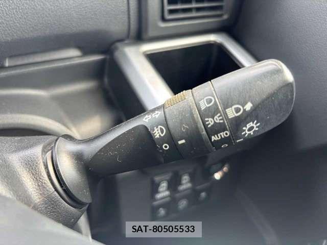 Daihatsu WAKE 2016-07 8318221-12