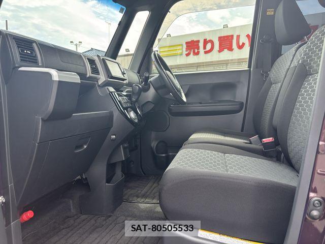 Daihatsu WAKE 2016-07 8318221-18