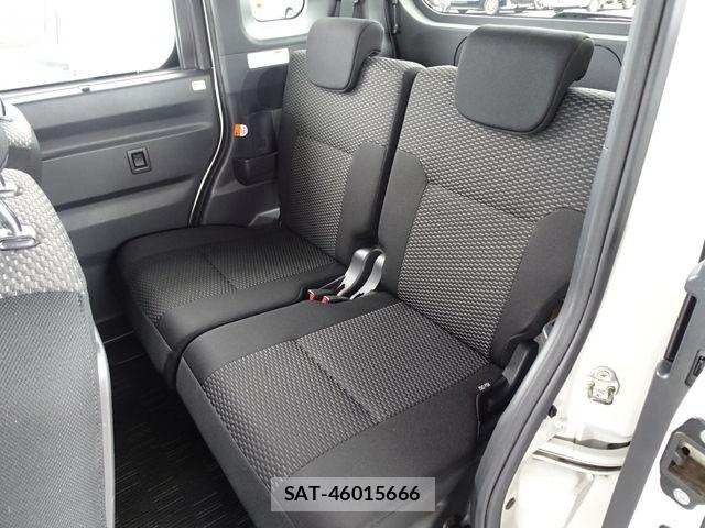 Daihatsu WAKE 2020-02 8318220-21