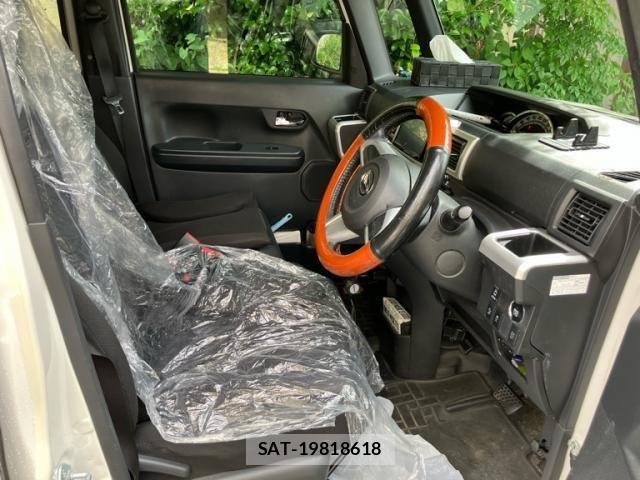 Daihatsu WAKE 2015-07 8318222-9