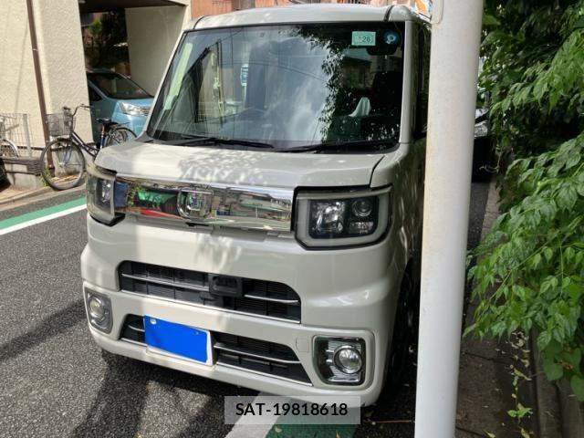 Daihatsu WAKE 2015-07 8318222-1
