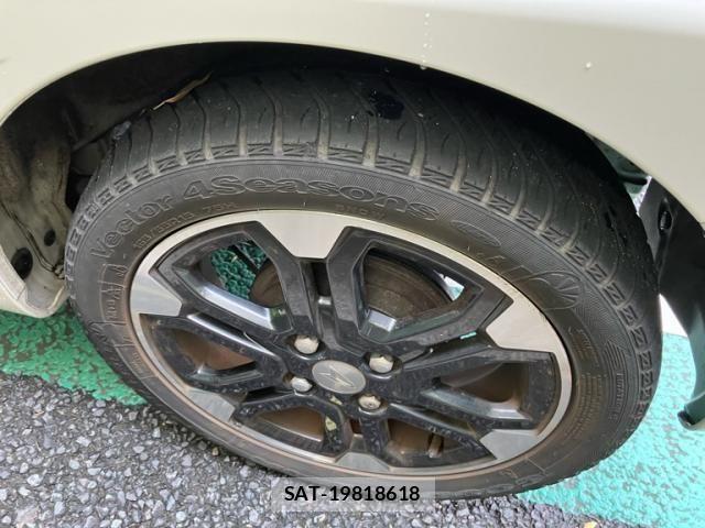 Daihatsu WAKE 2015-07 8318222-4