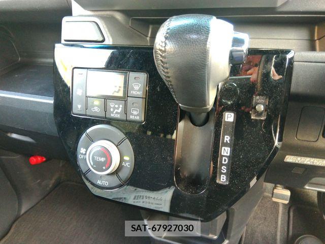 Daihatsu WAKE 2017-06 8318225-24