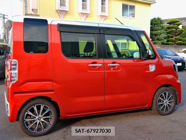 Daihatsu WAKE 2017-06 8318225-8