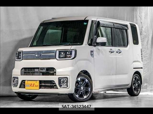 Daihatsu WAKE 2017-10 8318216-0