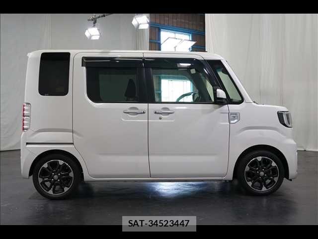Daihatsu WAKE 2017-10 8318216-15