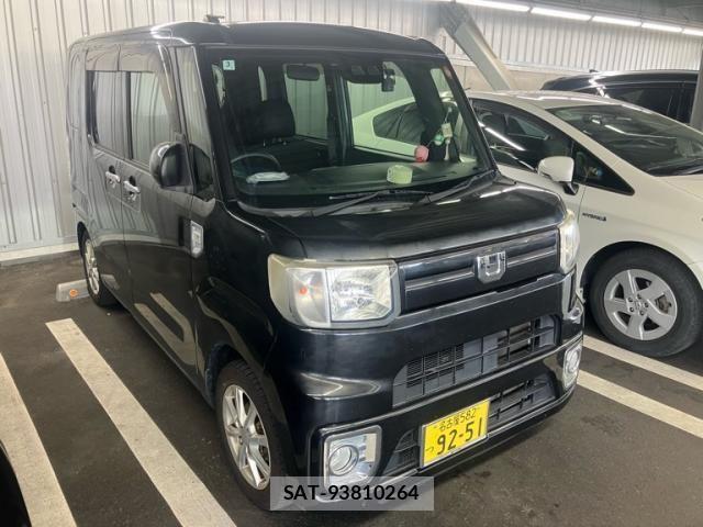 Daihatsu WAKE 2018-03 8318226-0