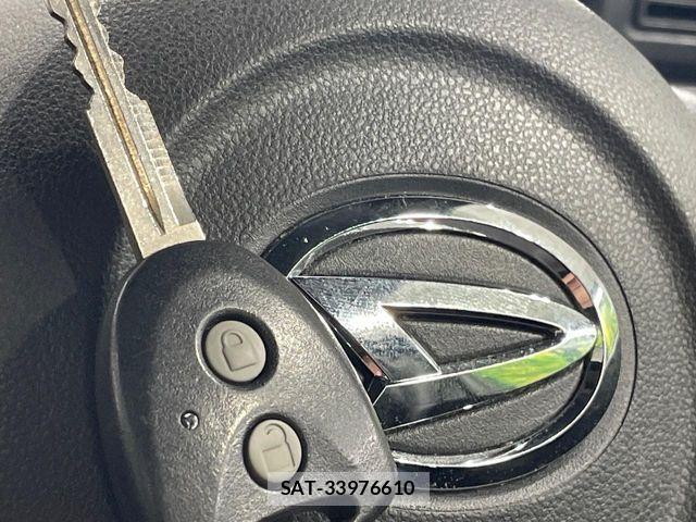 Daihatsu WAKE 2015-03 8334852-5