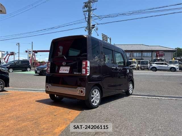 Daihatsu WAKE 2015-03 8369893-9