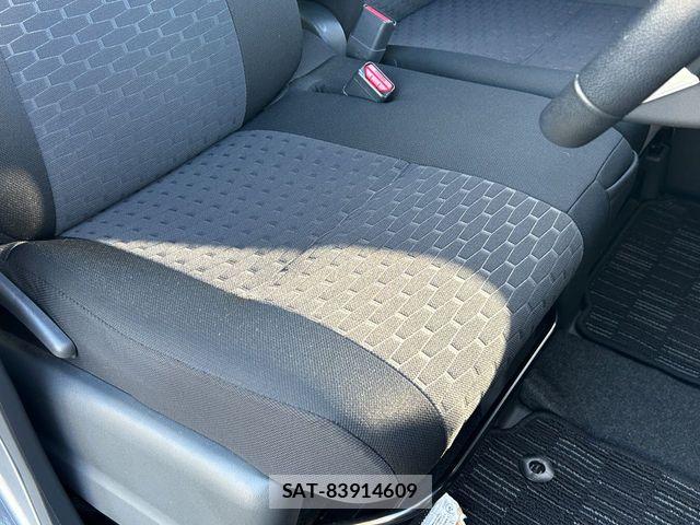 Daihatsu WAKE 2015-09 8369892-22