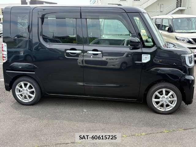 Daihatsu WAKE 2021-09 8369885-6