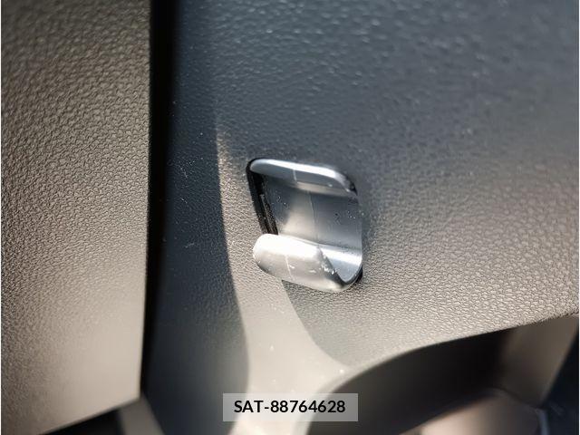 Daihatsu WAKE 2015-08 8415982-13
