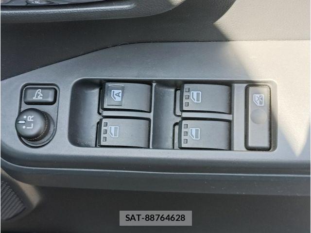 Daihatsu WAKE 2015-08 8415982-25