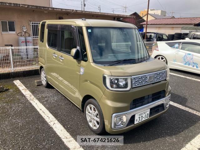 Daihatsu WAKE 2015-04 8415983-0