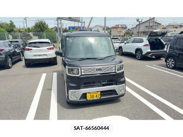 Daihatsu WAKE 2015-05 8528318-0