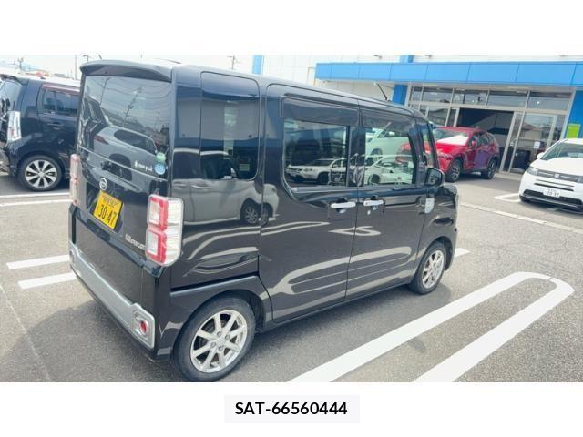 Daihatsu WAKE 2015-05 8528318-2