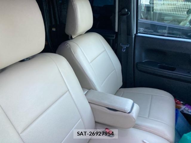 Daihatsu WAKE 2015-08 8629896-8