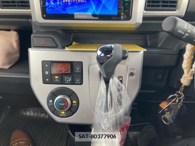 Daihatsu WAKE 2015-12 8662533-22