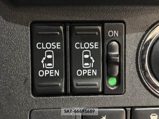 Daihatsu WAKE 2018-03 8662532-6