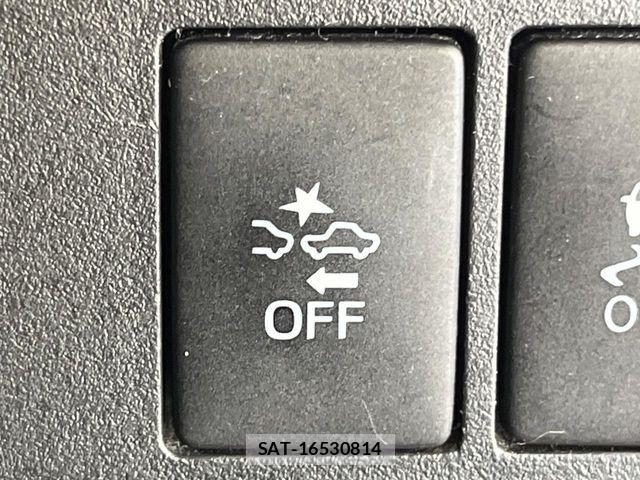 Daihatsu WAKE 2014-11 8686962-4
