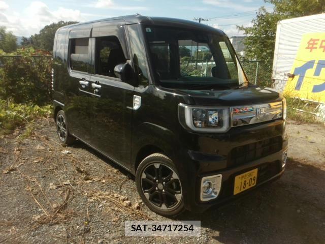 Daihatsu WAKE 2021-08 8686957-0