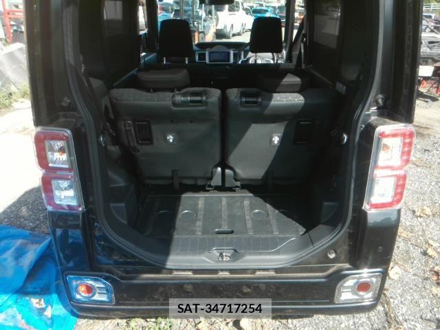 Daihatsu WAKE 2021-08 8686957-6