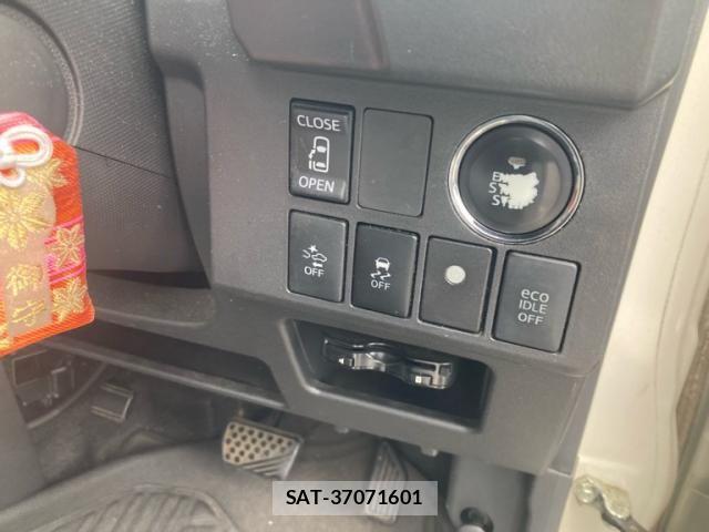 Daihatsu WAKE 2015-10 8746979-17