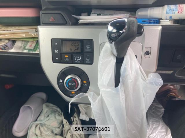 Daihatsu WAKE 2015-10 8746979-18
