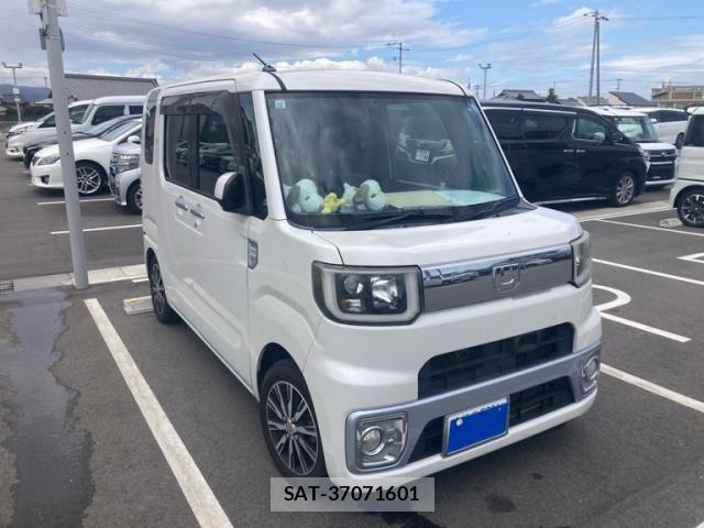 Daihatsu WAKE 2015-10 8746979-2