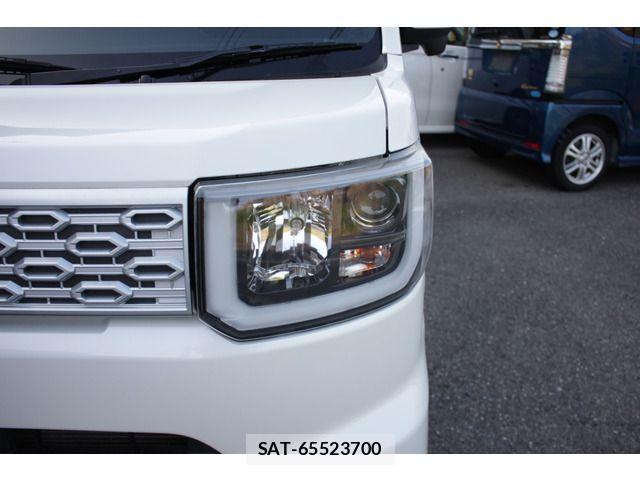 Daihatsu WAKE 2015-05 8746972-9