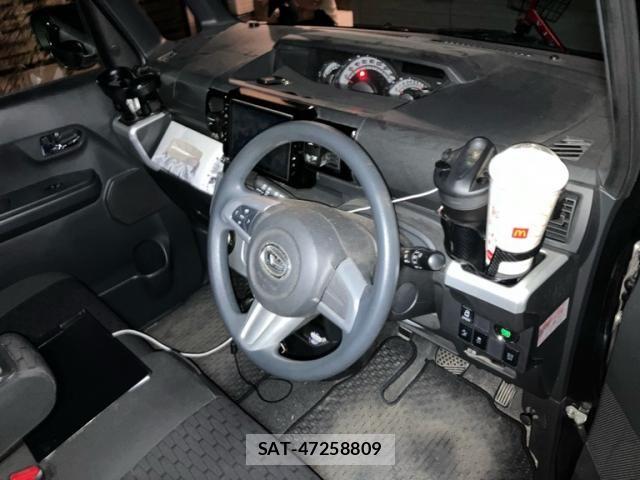 Daihatsu WAKE 2015-07 8746975-13