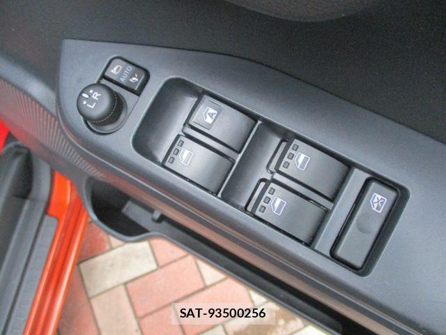 Daihatsu WAKE 2018-02 8797978-26