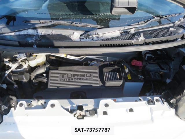 Daihatsu WAKE 2015-05 3780526-24