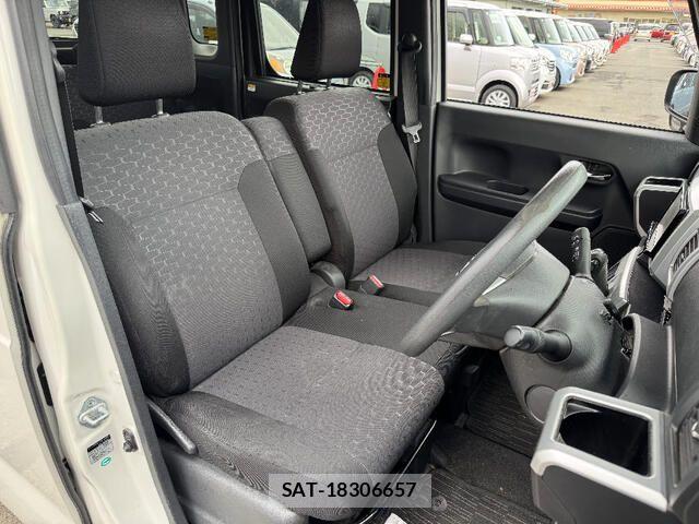 Daihatsu WAKE 2015-07 5883292-15