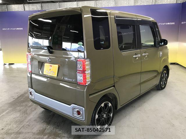 Daihatsu WAKE 2015-12 6023570-10