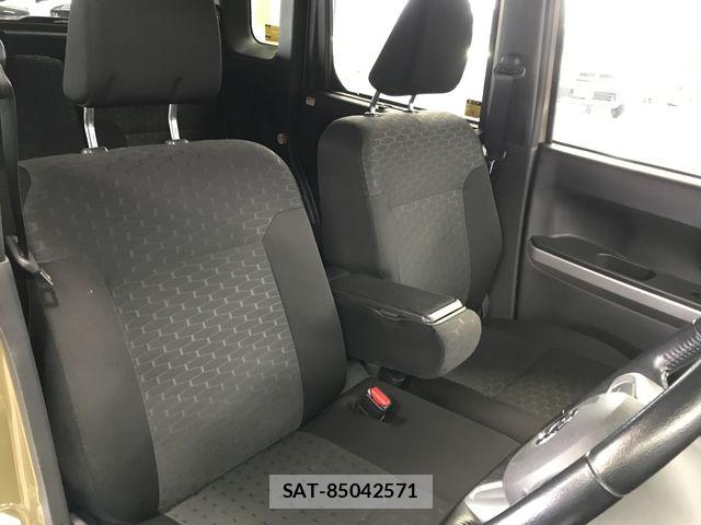 Daihatsu WAKE 2015-12 6023570-12