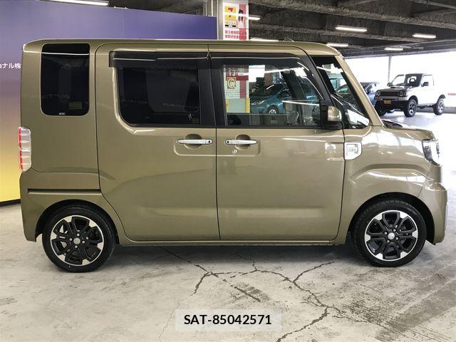 Daihatsu WAKE 2015-12 6023570-6