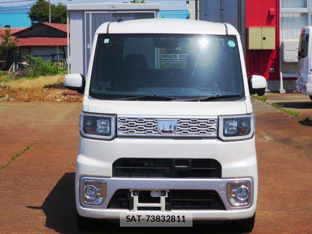 Daihatsu WAKE 2015-04 6915679-1