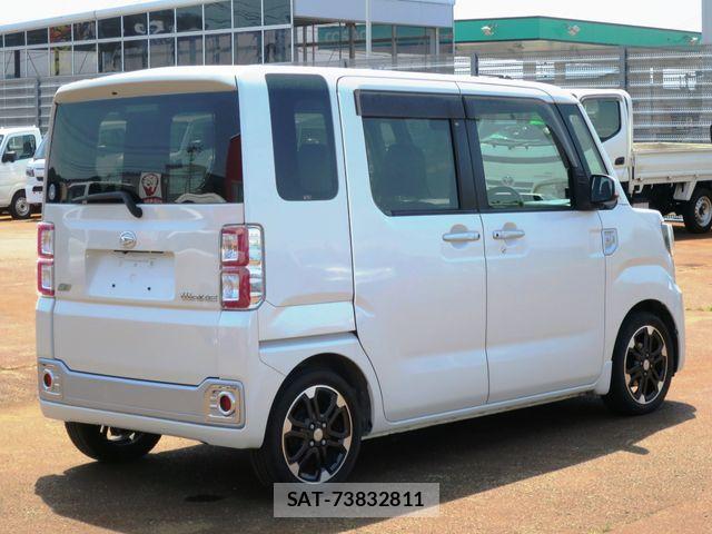 Daihatsu WAKE 2015-04 6915679-2