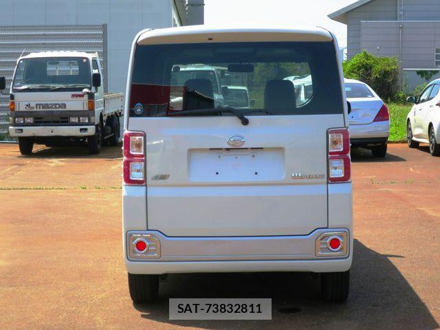 Daihatsu WAKE 2015-04 6915679-3